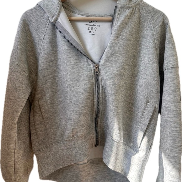 YPB > Abercrombie Kids Light Gray Zip-Up Hoodie 13/14 - Picture 2 of 6